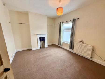 3 bedroom Terraced House to let in Lower Hester Street, Semilong, Northampton, NN2