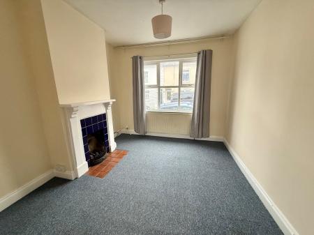 3 bedroom Terraced House to let in Lower Hester Street, Semilong, Northampton, NN2