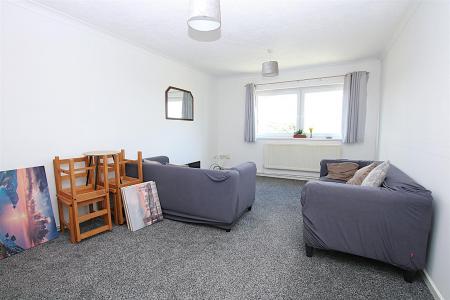 2 bedroom Flat for sale in Camborne Close, Northampton