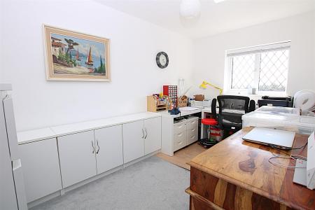 3 bedroom Detached house for sale in Olympia Close, East Hunsbury