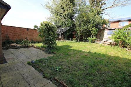 4 bedroom Detached house for sale in Marlowe Close, East Hunsbury