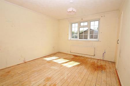 4 bedroom Detached house for sale in Marlowe Close, East Hunsbury