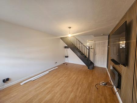 3 bedroom Semi-detached house to let in Muncaster Gardens, East Hunsbury, Northampton, NN4