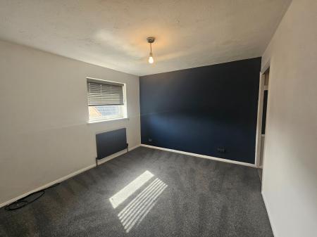 3 bedroom Semi-detached house to let in Muncaster Gardens, East Hunsbury, Northampton, NN4