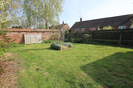 2 bedroom Semi-detached house for sale in Greenaway Close, Blisworth