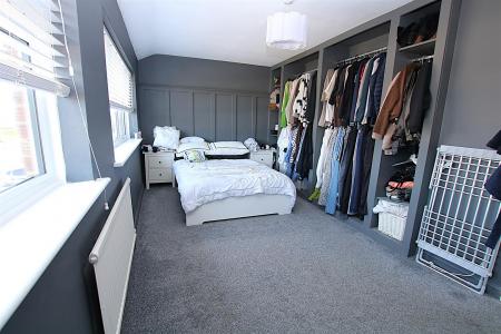 2 bedroom Semi-detached house for sale in Greenaway Close, Blisworth