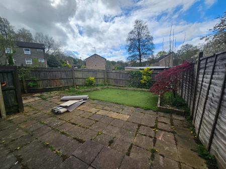 3 bedroom Semi-detached house to let in Prentice Court, Goldings, Northampton, NN3