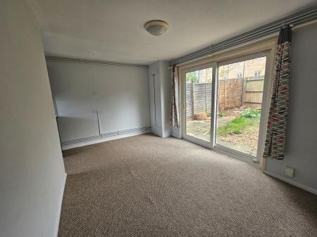 3 bedroom Semi-detached house to let in Prentice Court, Goldings, Northampton, NN3