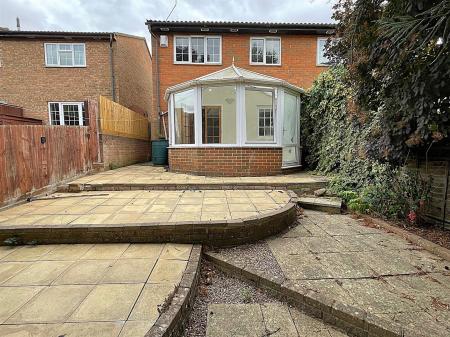 4 bedroom Semi-detached house to let in Wildern Lane, East Hunsbury, Northampton, NN4