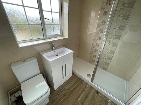 4 bedroom Semi-detached house to let in Wildern Lane, East Hunsbury, Northampton, NN4