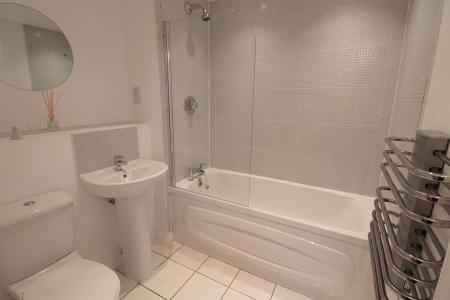 1 bedroom Flat to let in Smart 1 Bed, Delta House, Very Central