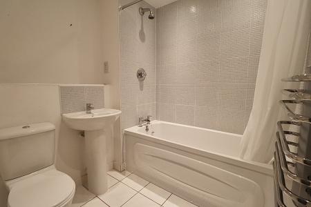 1 bedroom Flat to let in St Andrews Street, Northampton, NN1