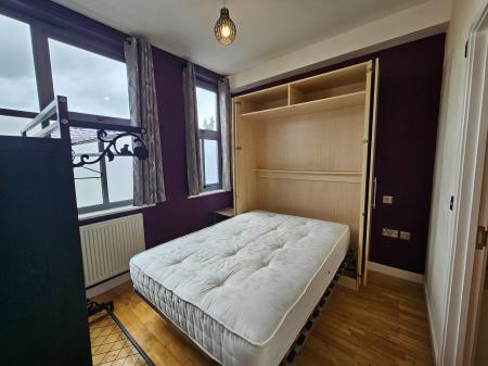 1 bedroom Flat to let in 78 Cowper Street, Abington, Northampton, NN1