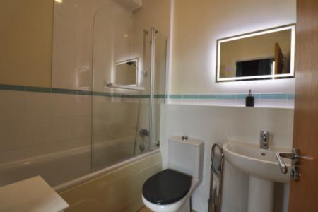 1 bedroom Flat to let in 78 Cowper Street, Abington, Northampton, NN1