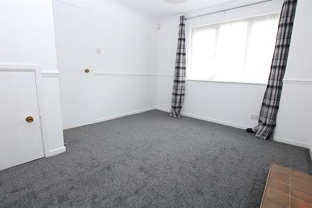 1 bedroom Terraced House for sale in Tiptoe Close, Cherry Lodge