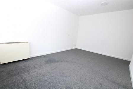 1 bedroom Flat for sale in Studio Apartment, Downwood Close