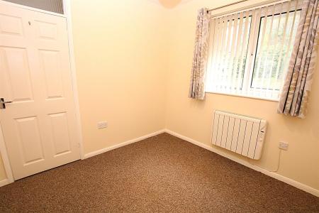 2 bedroom Detached bungalow for sale in Lindale Close, Spinney Hill