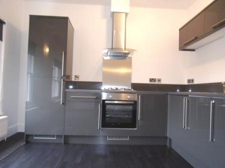 2 bedroom Flat to let in Derngate, Northampton, NN1
