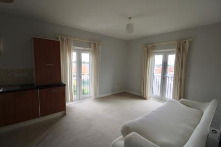 3 bedroom Flat to let in Milburn Drive, St Crispins, Northampton, NN5