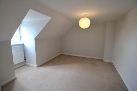 3 bedroom Flat to let in Milburn Drive, St Crispins, Northampton, NN5