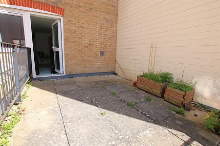 1 bedroom Flat for sale in Narrow Lane, Northampton