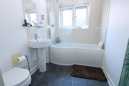 1 bedroom Flat for sale in Apartment with Private Terrace, Northampton