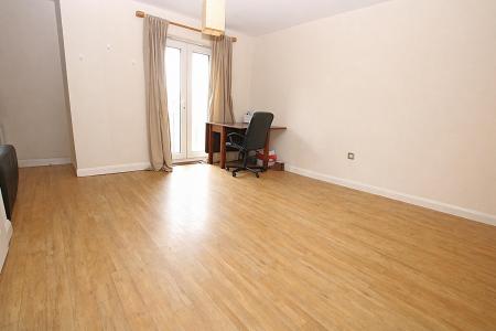 4 bedroom End of terrace house for sale in Henry Bird Court, Northampton