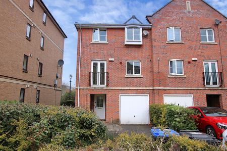 Henry Bird Court, Northampton