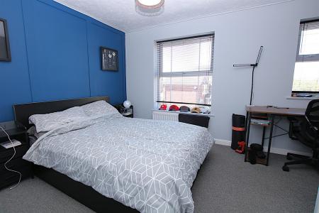 2 bedroom Semi-detached house for sale in Butts Croft Close, East Hunsbury