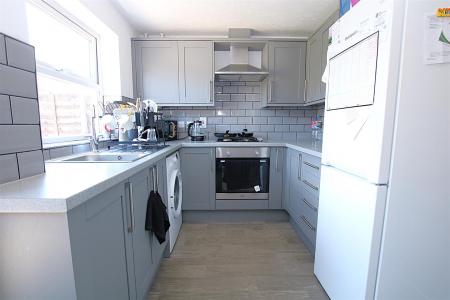 2 bedroom Semi-detached house for sale in Butts Croft Close, East Hunsbury