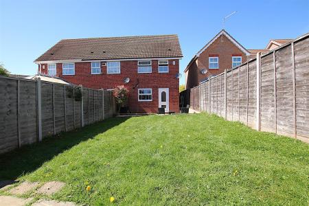 2 bedroom Semi-detached house for sale in Butts Croft Close, East Hunsbury