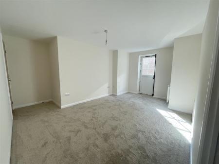 2 bedroom Flat to let in 50 Sheep Street, Town Centre, Northampton, NN1