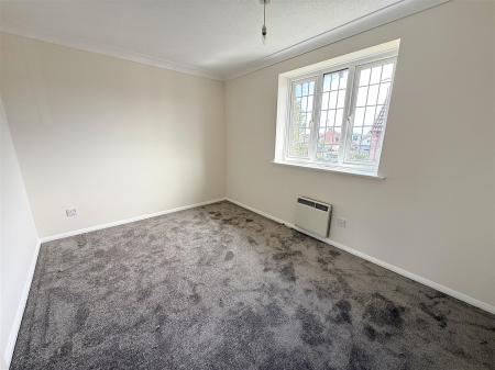 2 bedroom End of terrace house for sale in Limoges Court, Duston