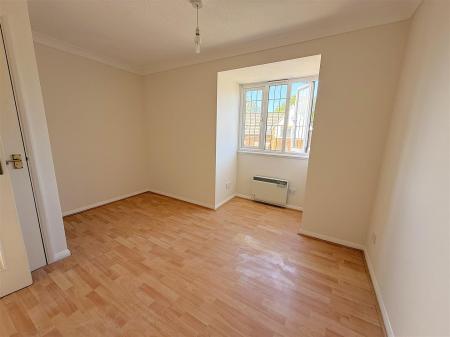 2 bedroom End of terrace house for sale in Limoges Court, Duston