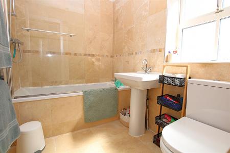 4 bedroom Detached house for sale in Quintonside, Grange Park