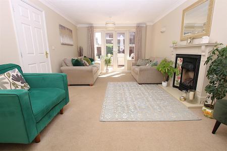 4 bedroom Detached house for sale in Quintonside, Grange Park