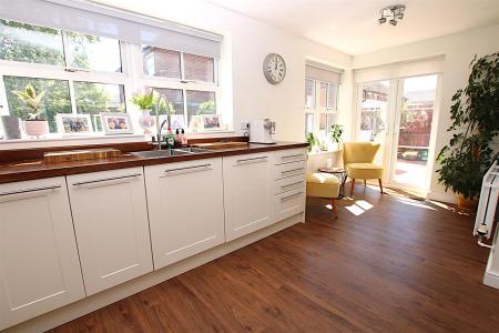 4 bedroom Detached house for sale in Quintonside, Grange Park