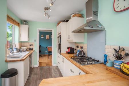 4 bedroom Detached house for sale in Kimble Close, East Hunsbury
