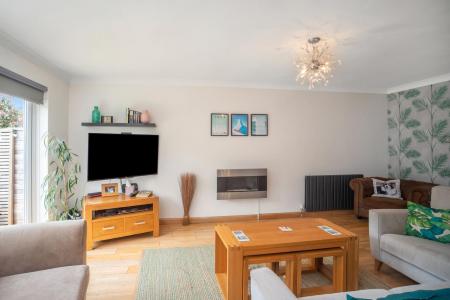 4 bedroom Detached house for sale in Kimble Close, East Hunsbury