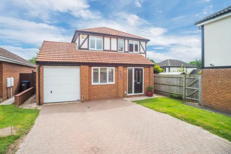 4 bedroom Detached house for sale in Kimble Close, East Hunsbury
