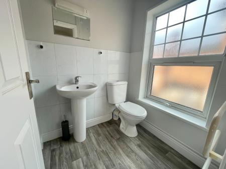 1 bedroom Flat to let in Victoria Promenade, Northampton, NN1