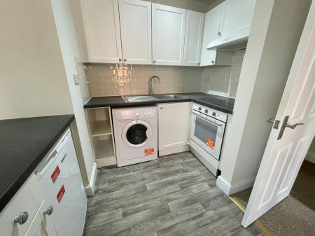 1 bedroom Flat to let in Victoria Promenade, Northampton, NN1