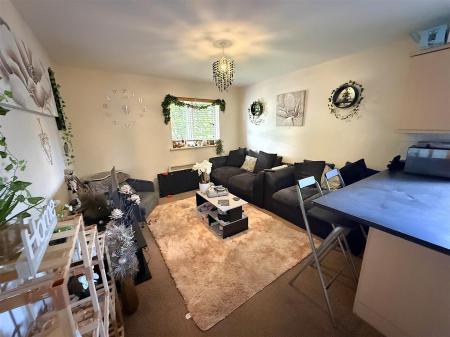 2 bedroom Flat for sale in Oliver Street, Rugby