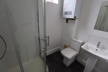 2 bedroom Flat to let in Spencer Parade, Town Centre, Northampton, NN1