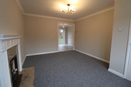3 bedroom Detached house to let in Longford Avenue, Little Billing, Northampton, NN3