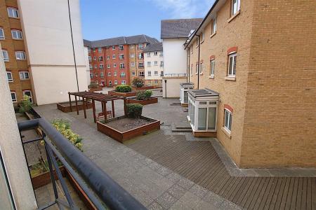 2 bedroom Flat for sale in Broad Street, Northampton