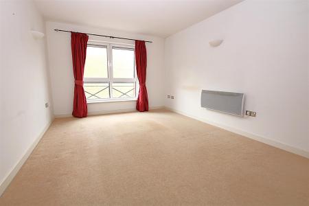2 bedroom Flat for sale in Broad Street, Northampton