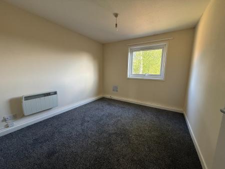 2 bedroom Flat to let in Brackenfield Square, Southfields, Northampton, NN3