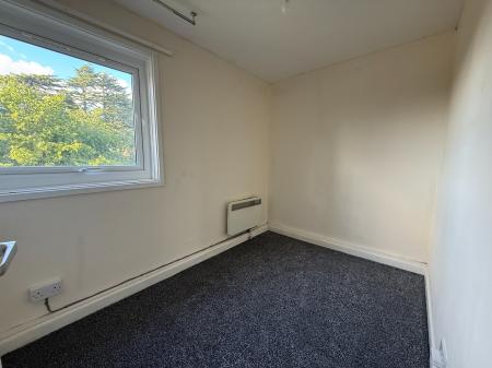 2 bedroom Flat to let in Brackenfield Square, Southfields, Northampton, NN3