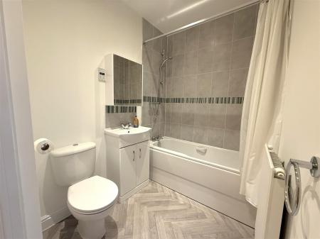 1 bedroom Flat for sale in St. Crispin Crescent, Duston